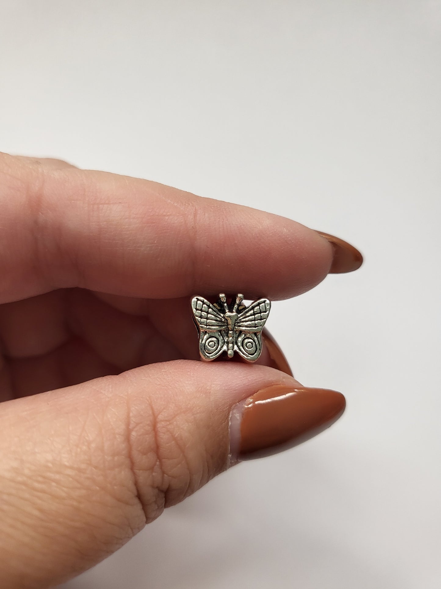 Conta pandora borboleta