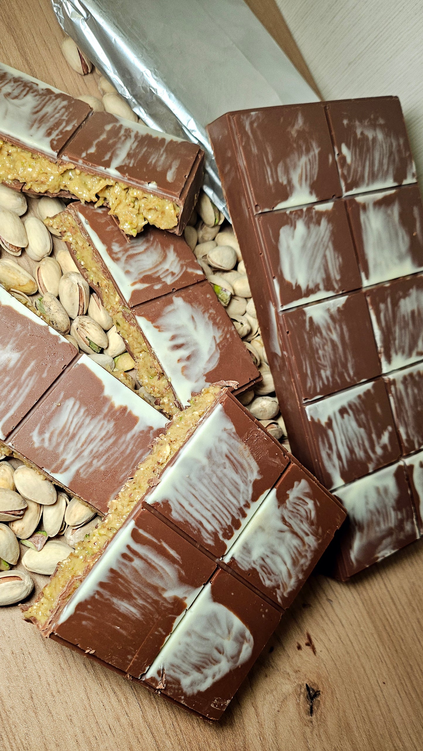 CHOCOLATE DUBAI (tablete +/- 400gr)